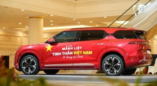 VinFast phát động chiến dịch 'Mãnh liệt tinh thần Việt Nam - Vì tương lai xanh' lần 3, triển khai chương trình khách hàng thân thiết toàn dân